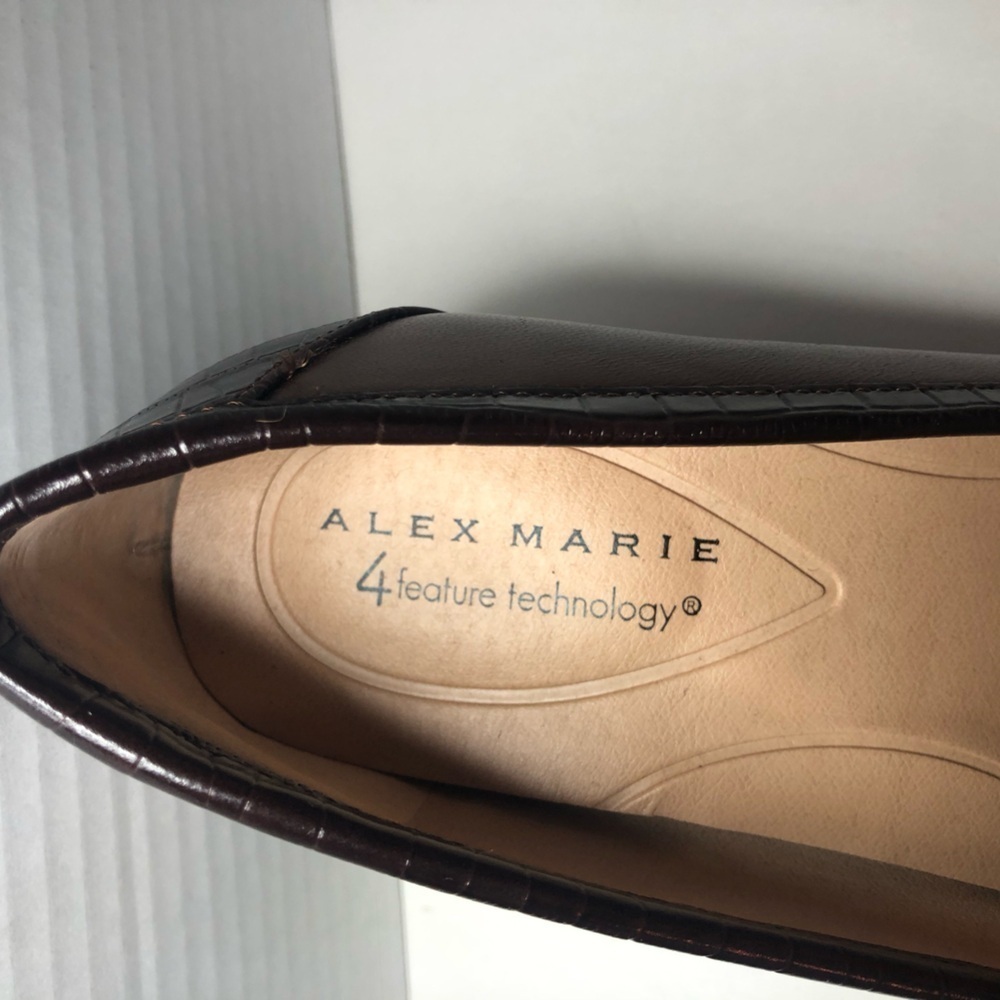 Alex Marie Elegant Brown and Cream Women's Loafers NEW size 6.5 - Picture 8 of 16
